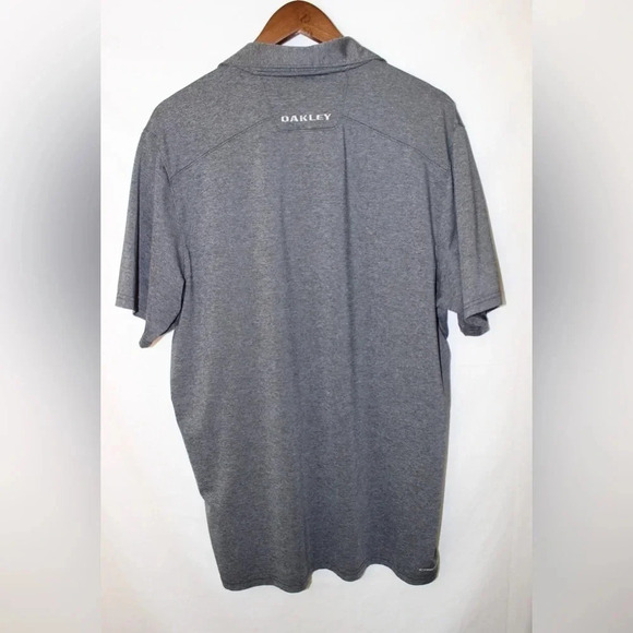 Men’s Lot of 2 Oakley Regular Fit Shirts Size Large - Picture 7 of 13
